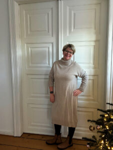 Outfit der Woche- ein beiges Strickkleid