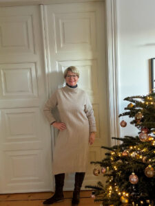 Outfit der Woche- ein beiges Strickkleid