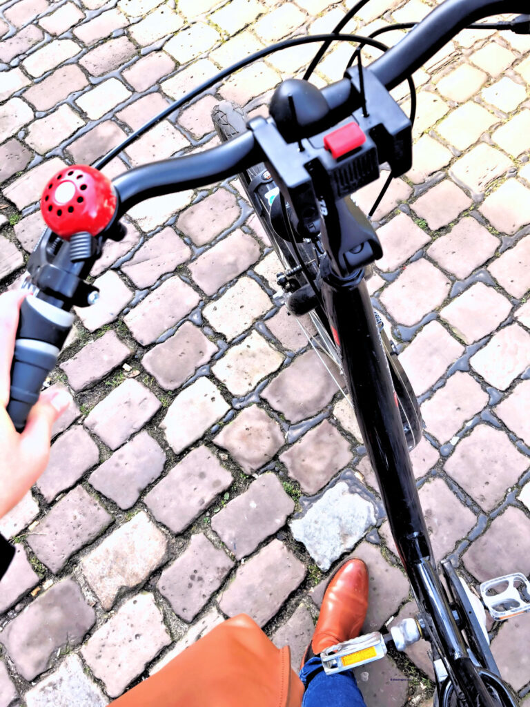 Momente des Glücks, wenn das Fahrrad von alleine fährt, haha Momente des Glücks, wenn das Fahrrad von alleine fährt, haha