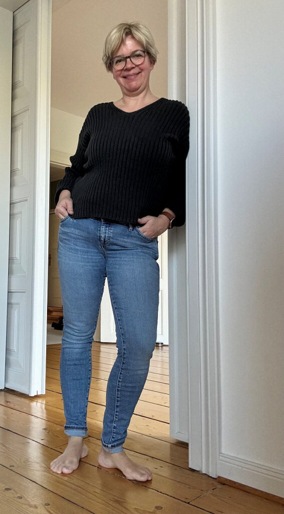 Outfitinspirationen #16 in 2024 skinny Jeans structured jumper vest