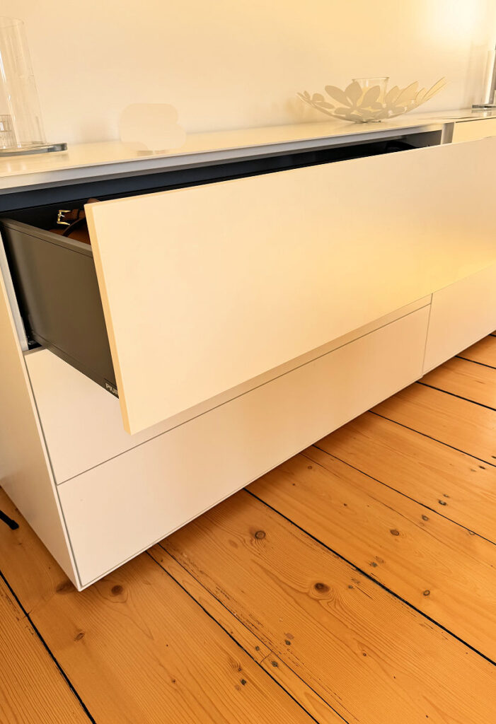 Handtaschen aufbewahren-lifewithaglow-Sideboard zum Handtaschen aufbewahren Handtaschen aufbewahren-lifewithaglow-Sideboard zum Handtaschen aufbewahren