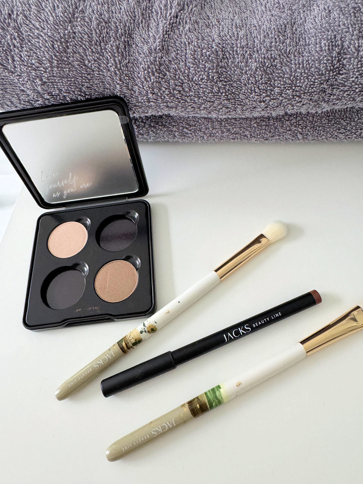 JACKS Beauty line-Augentutorial-lifewithaglow-Produkte