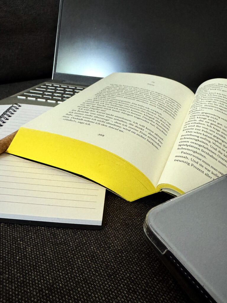 Der Lehrer-lifewithaglow-Freida Mc Fadden-Lesetipp