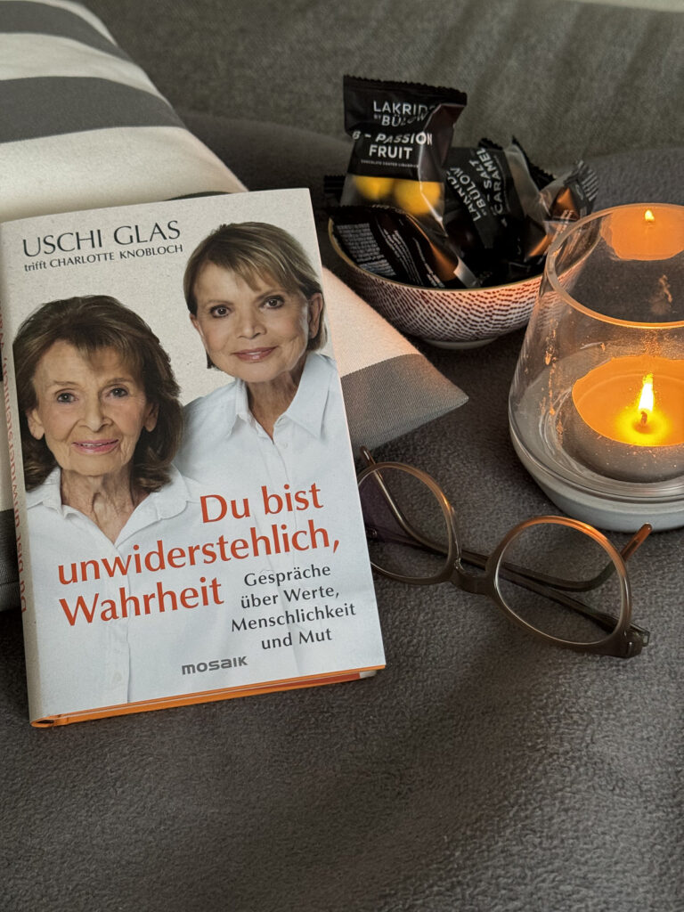 Uschi Glas und Charlotte Knobloch-Wahrheit-ein Gespräch-lifewithaglow