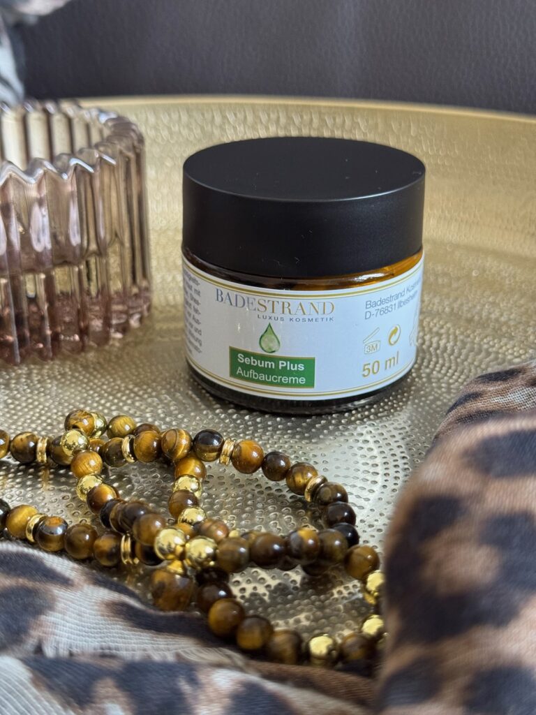 Sebum plus Aufbaucreme-Badestrand Kosmetik-lifewithaglow Sebum plus Aufbaucreme-Badestrand Kosmetik-lifewithaglow