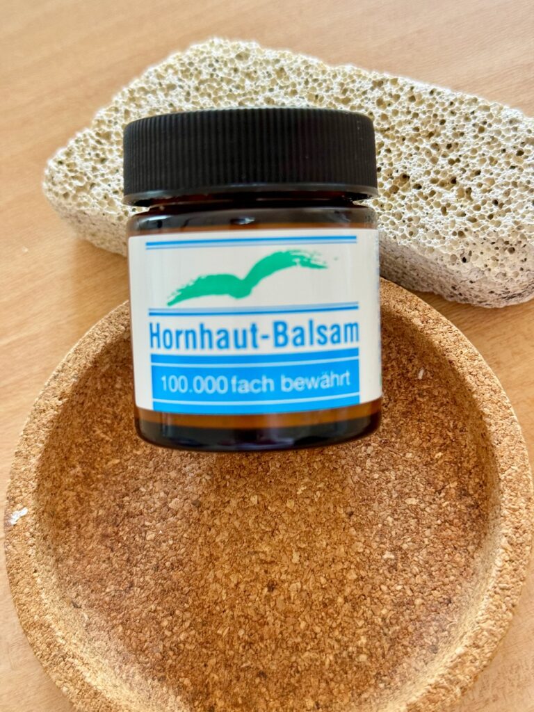 Hornhautbalsam-Badestrand Kosmetik-gepflegte Füße-leichte Anwendung-lifewithaglow Hornhautbalsam-Badestrand Kosmetik-gepflegte Füße-leichte Anwendung-lifewithaglow