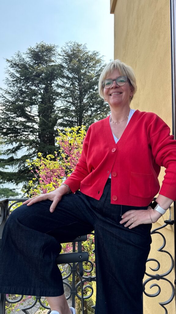 Reiseoutfit-ein Farbexperiment-Rot-lifewithaglow