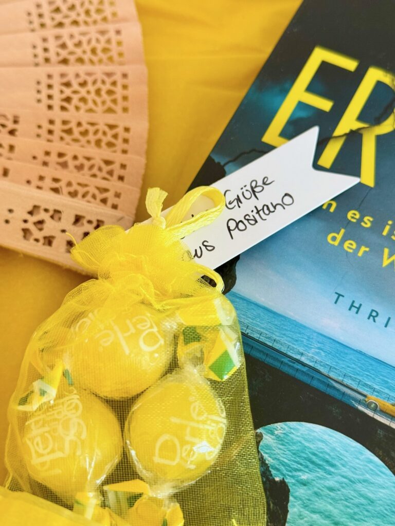 Er lügt-Thriller-Amalfiküste-Rebecca Taylor McKay-lifewithaglow