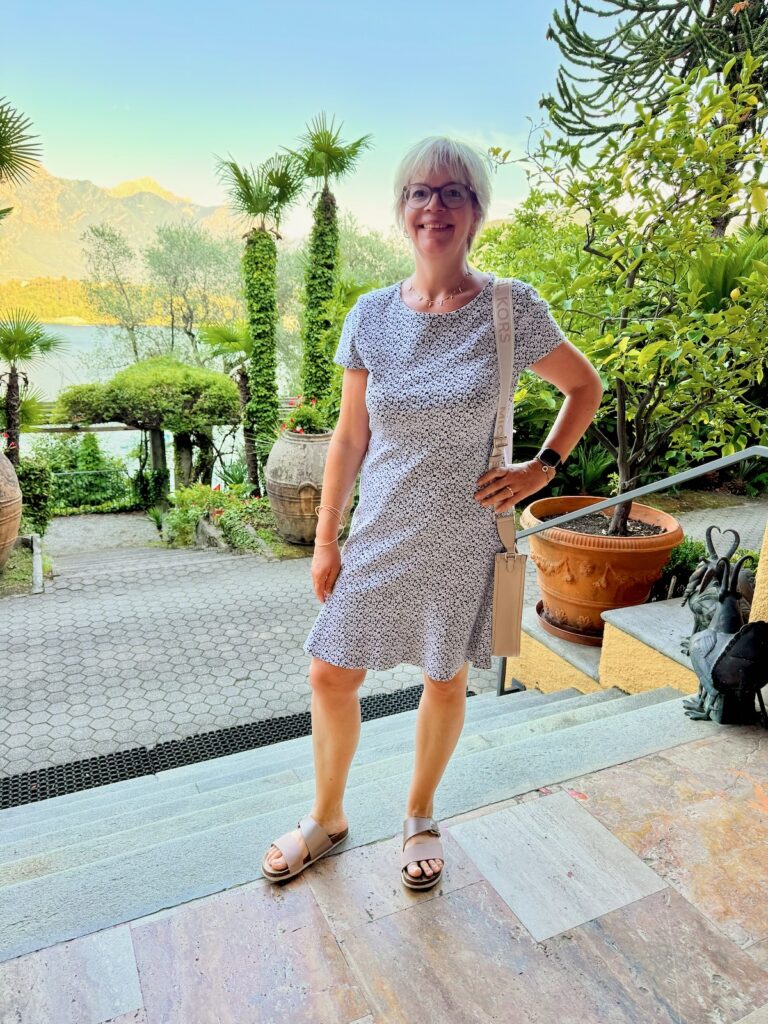 Outfitinspirationen-Sommerlooks-Reiseoutfit-ü50-lifewithaglow