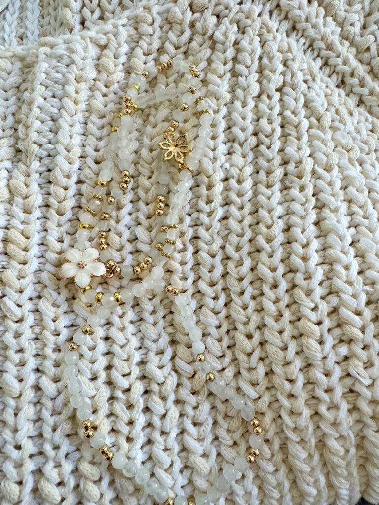 Die weiße Hose stylen-fünf Kombinationsideen-lifewithaglow Die weiße Hose stylen-fünf Kombinationsideen-lifewithaglow