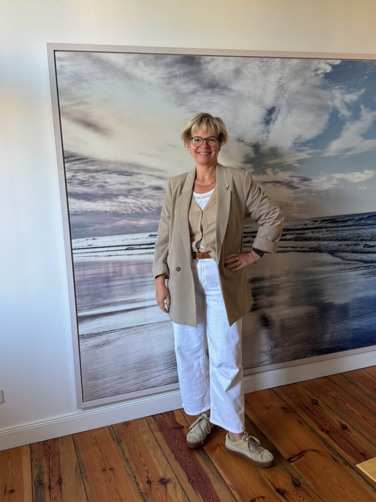 Weiße Hose im Herbst-Transitional Look-Übergangslook-Styling-lifewithaglow