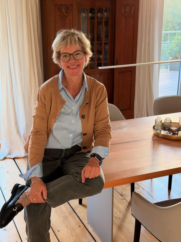 1 Teil-3Looks- camelfarbener Cardigan-Wie kombiniere ich einen Carigan-lifewithaglow 1 Teil-3Looks- camelfarbener Cardigan-Wie kombiniere ich einen Carigan-lifewithaglow