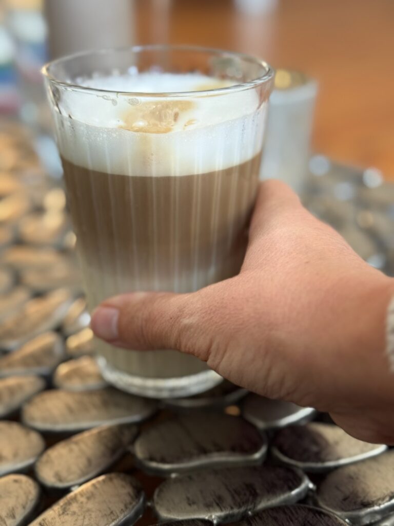 Gedankenfluss-Warum ich ü50 weniger Freunde habe-und warum das gut ist-lifewithaglow