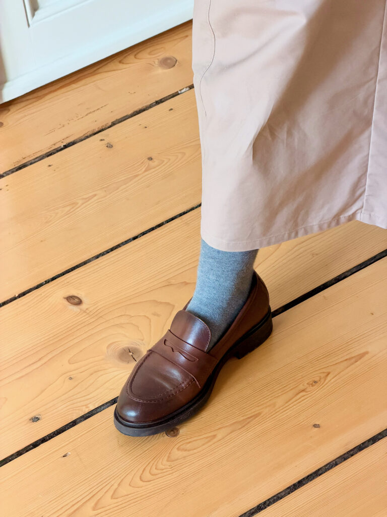 Herbstfarben kombinieren-Grau und Beige-lifewithaglow Herbstfarben kombinieren-Grau und Beige-lifewithaglow
